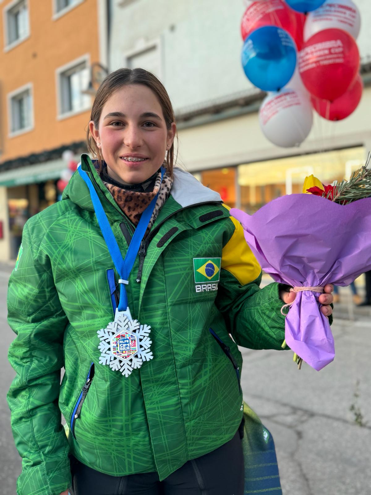Carlotta Pignaton Fagnani é vice-campeã em SL em uma das mais tradicionais competições de Esqui Alpino mundial que acontece na Itália
